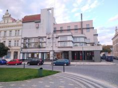 Nátěr střechy domu čp. 41 na Husově náměstí