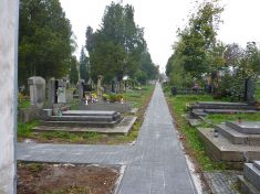 Rozšíření chodníků na hřbitově v Nových Benátkách