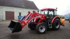 Nový traktor - technické služby města 2013
