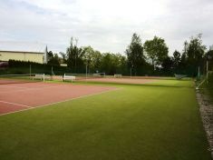 Výměna povrchu v tenisovém centru 2013