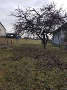 Realizace zpevněné komunikace na parcele p.č. 884/1, k.ú. Staré Benátky