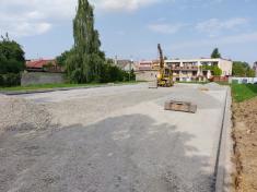 Vybudování odstavné parkovací plochy z ulice Jana z Dražic