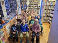 Poprvé v knihovně 1.-3. třída ZŠ Otevřeno