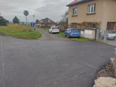 Oprava povrchu komunikace u ulice Pražská p.č. 1152/1 St.Benátky